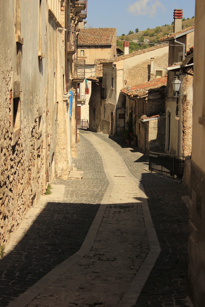 calascio italy abruzzo free photo