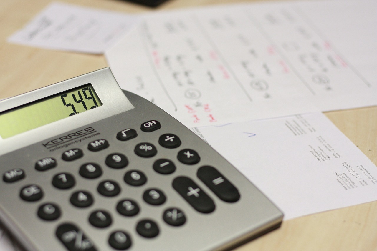 calculator table bill free photo