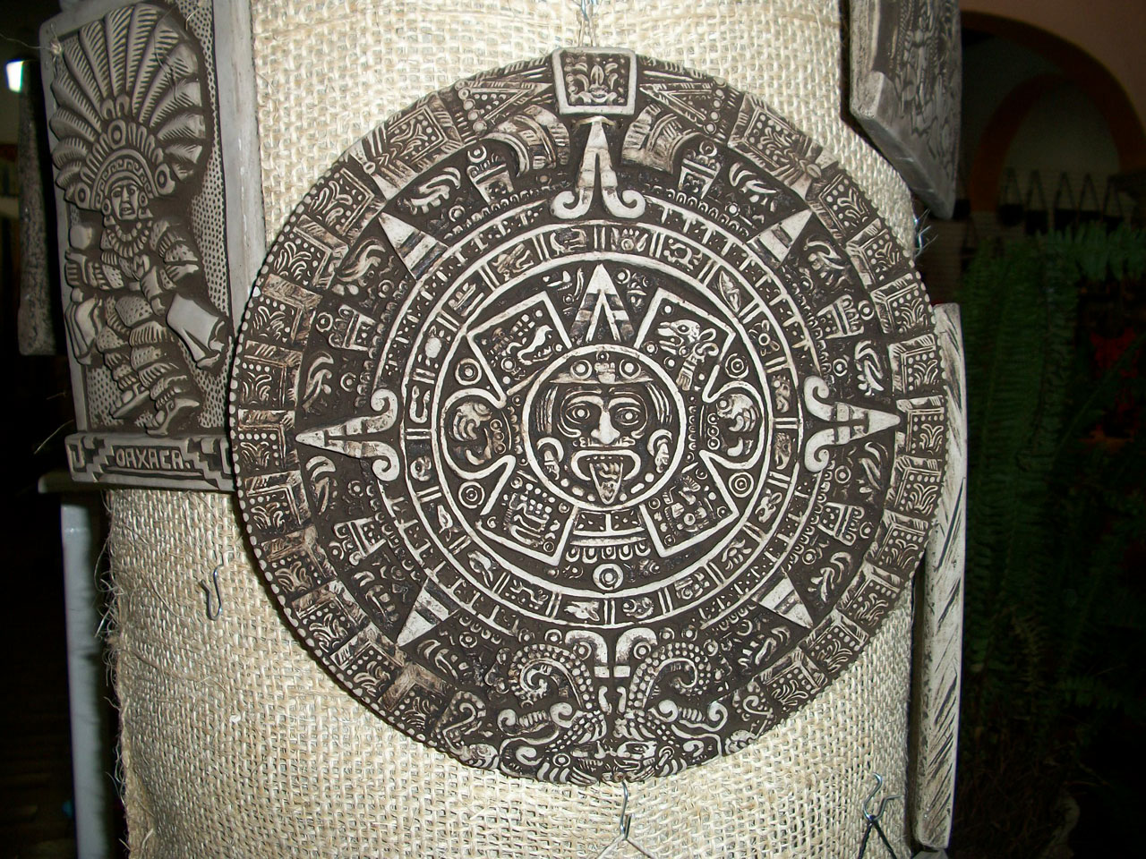 calendar aztec gray free photo