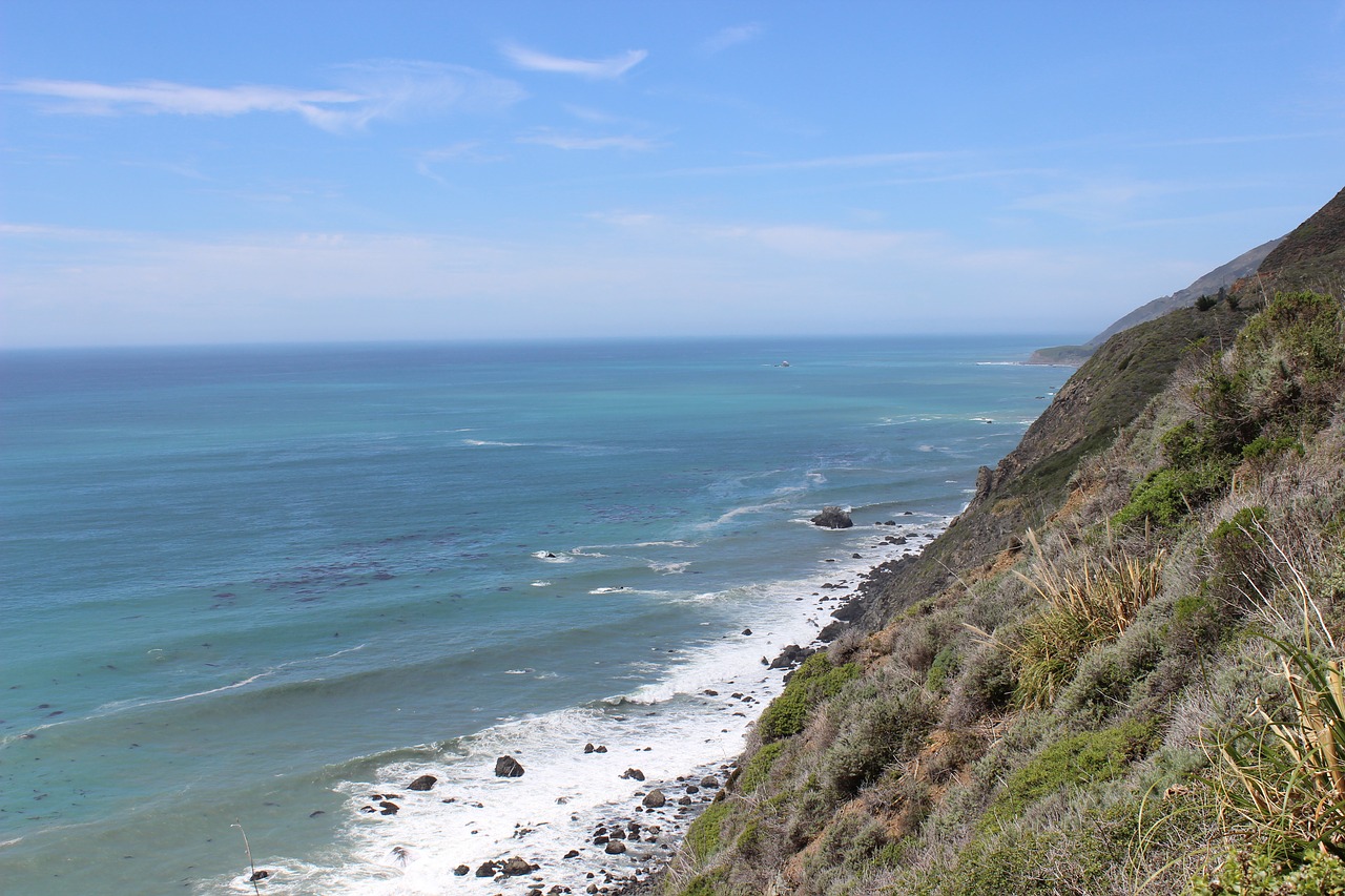 california  coast line  ocean cliff free photo