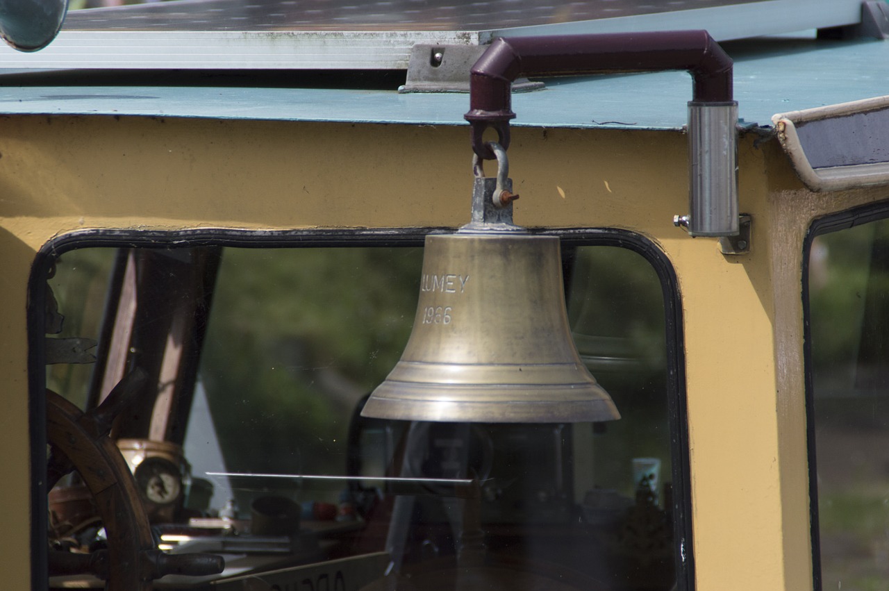 call scheepsbel boat free photo