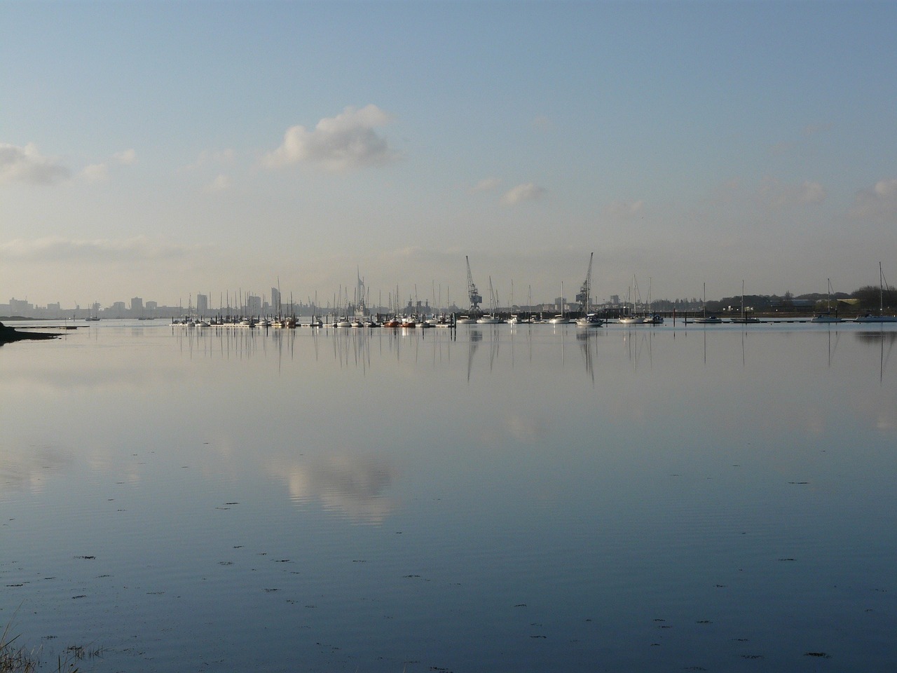 calm portsmouth harbour free photo