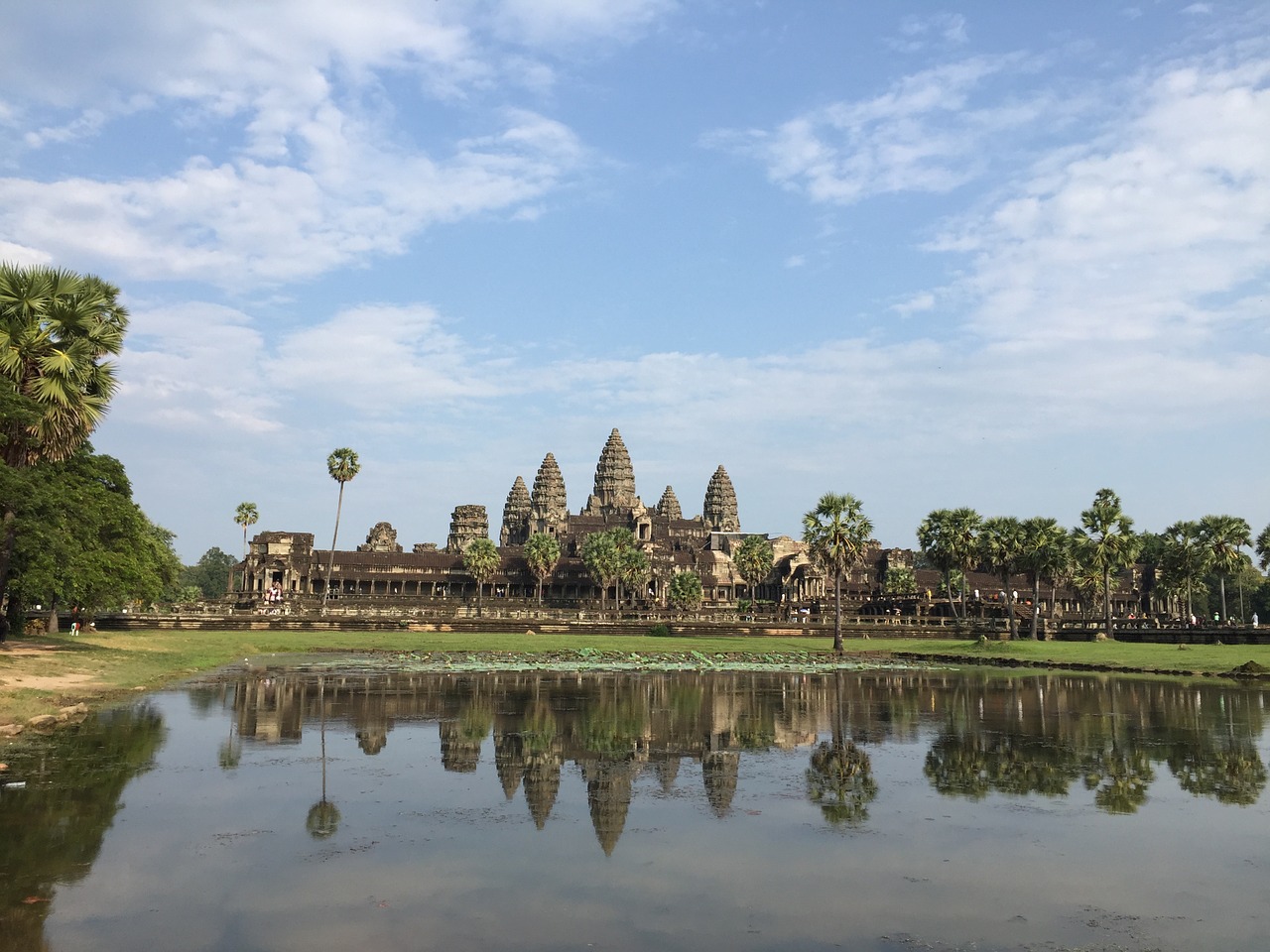 angkor wat measure cambodia free photo