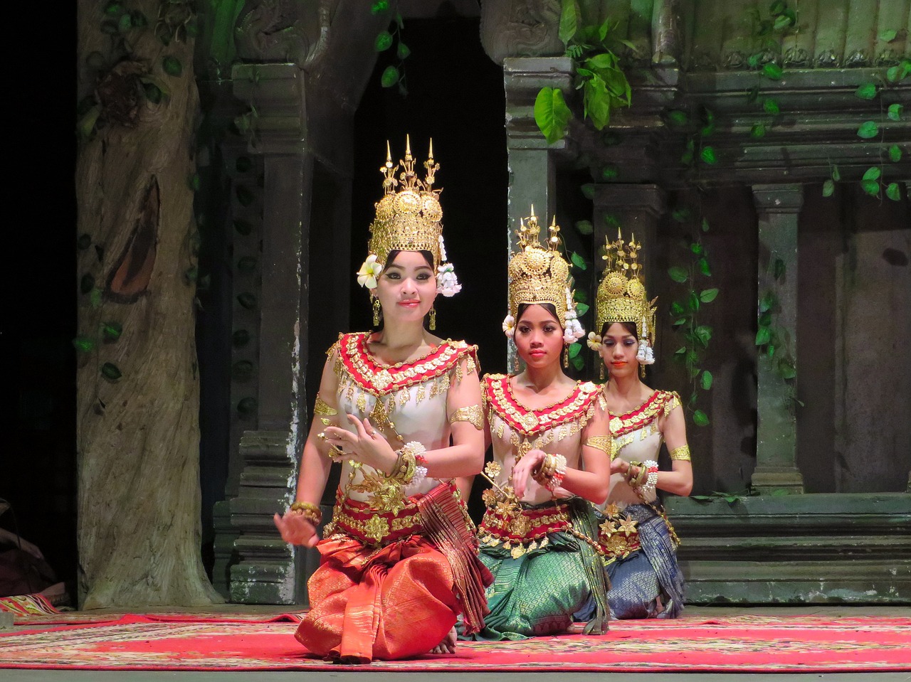 cambodia dancers dance free photo