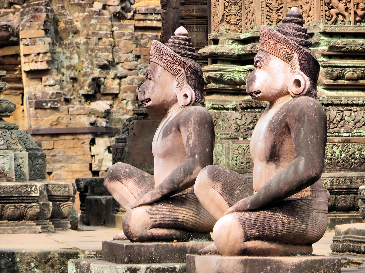 cambodia angkor ruins free photo