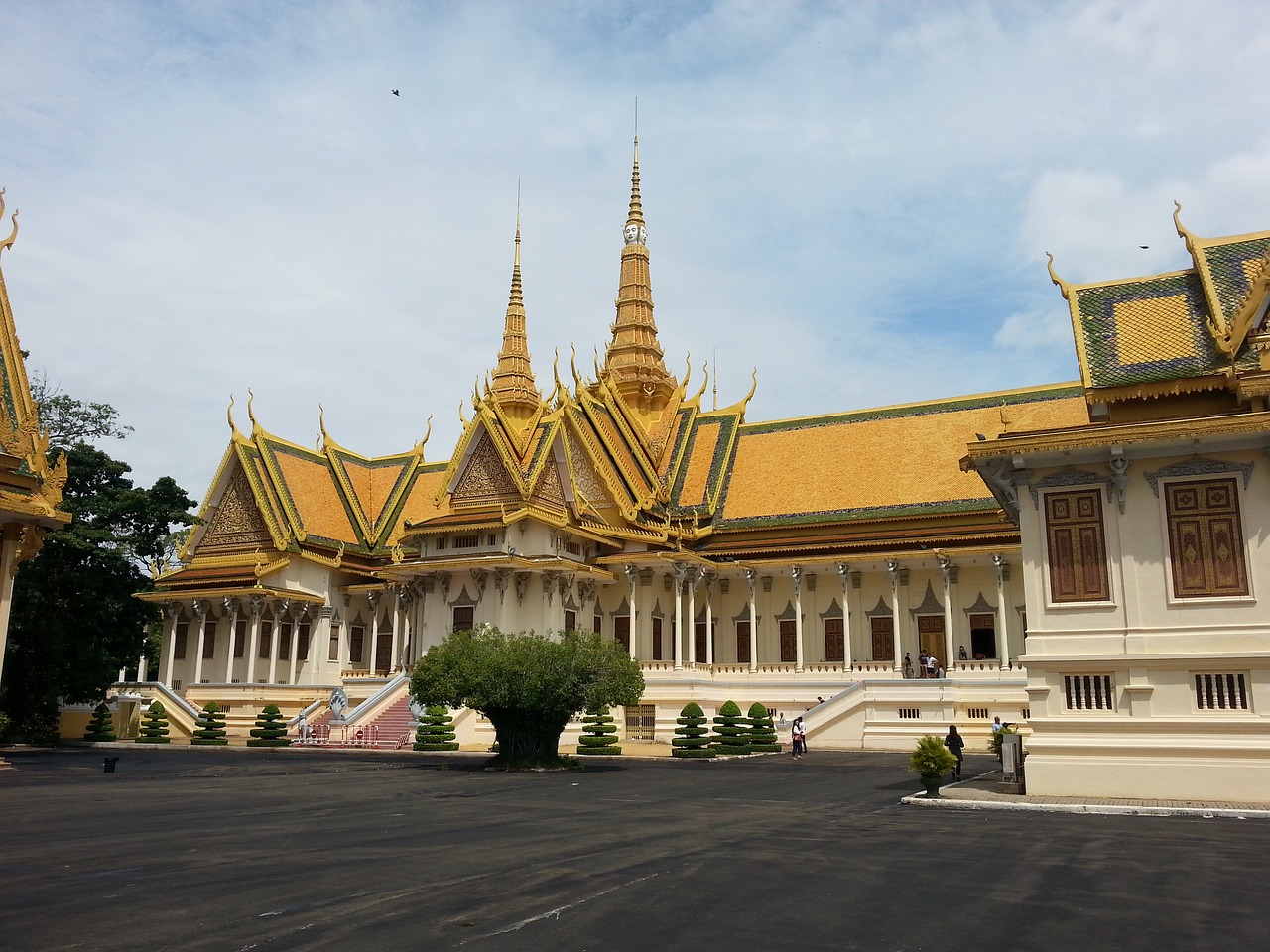 cambodia phnom penh royal palace free photo