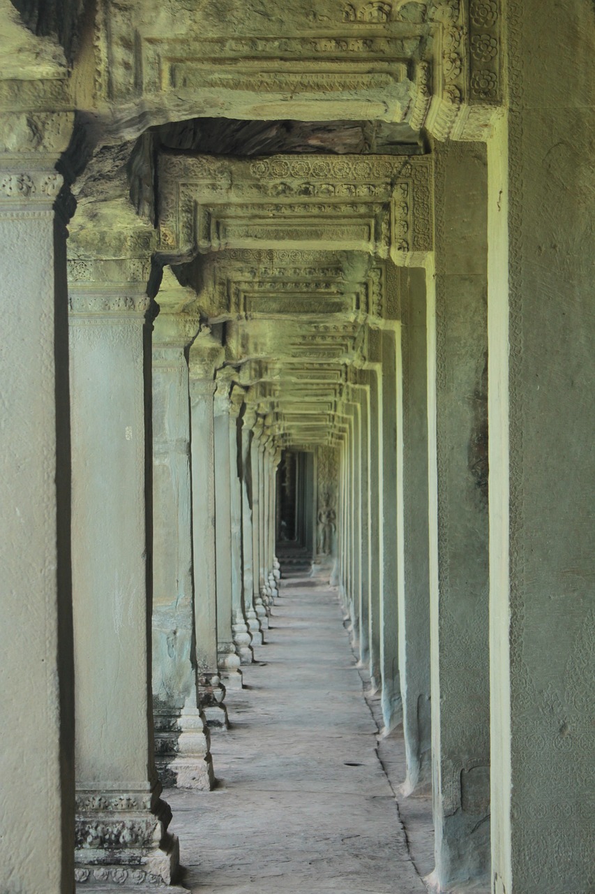 cambodia  ruins  travel free photo