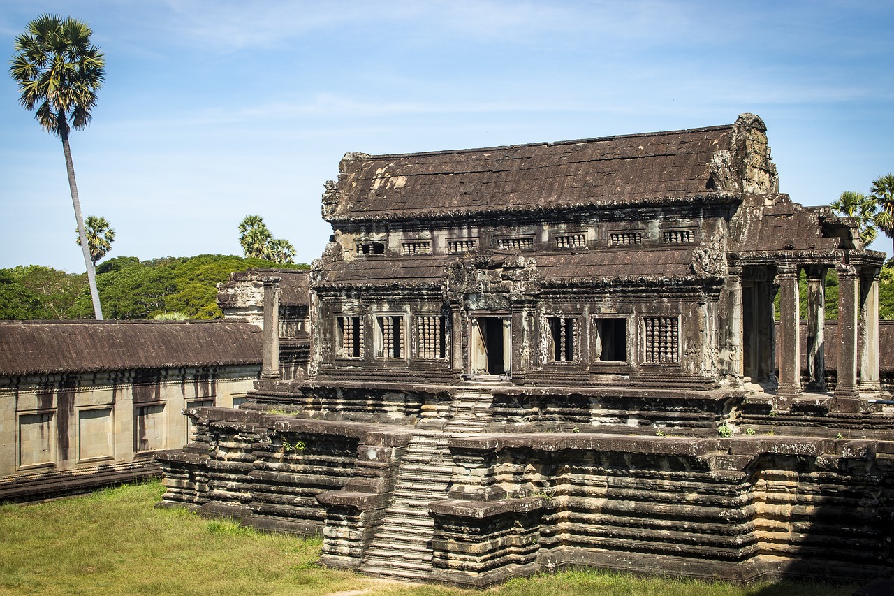 cambodia  ankgor wat  angkor free photo