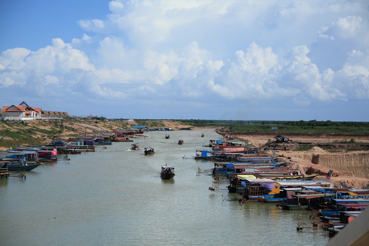 cambodia phnom penh lake free photo