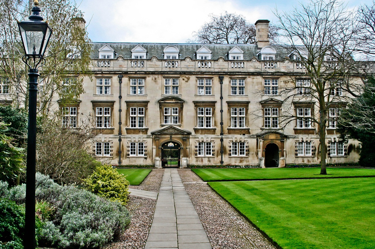 cambridge architecture building free photo