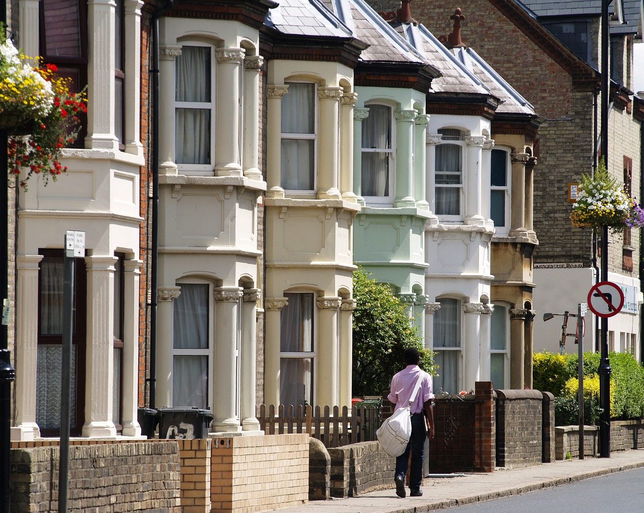 cambridge  street  houses free photo