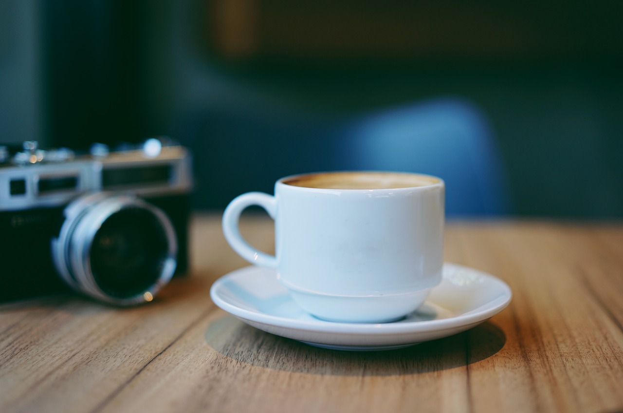 camera photography table free photo