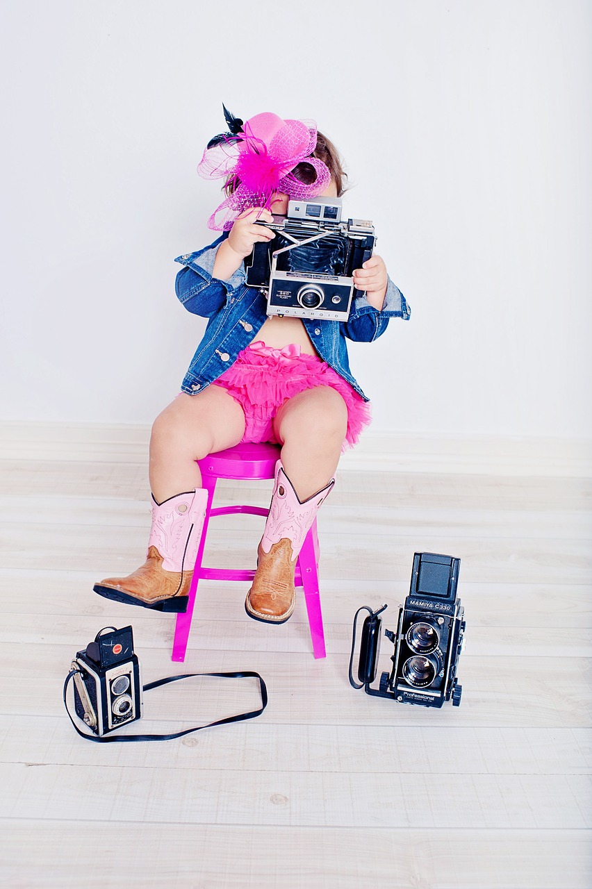 camera  photographer  cute baby free photo