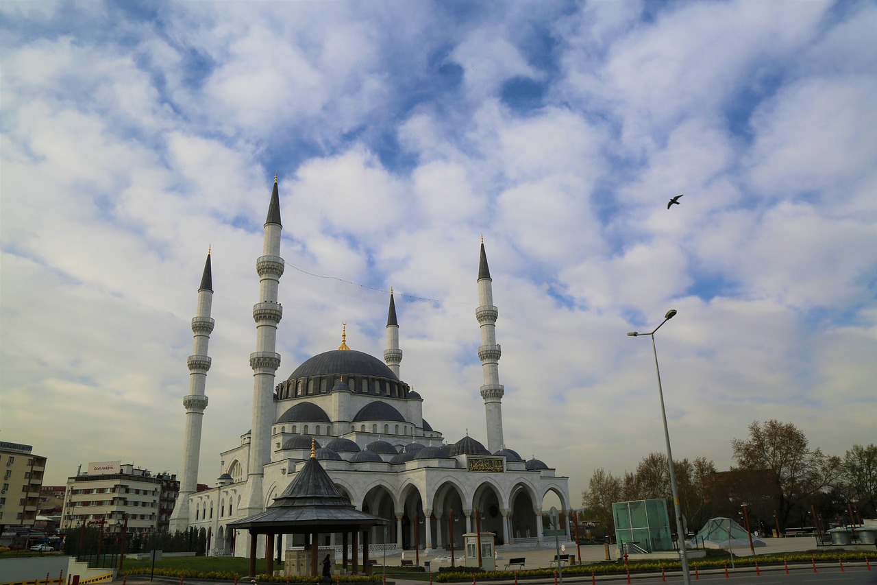 cami  minaret  architecture free photo