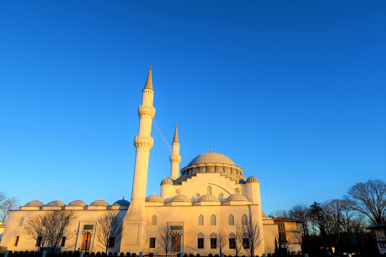 cami  istanbul  minaret free photo