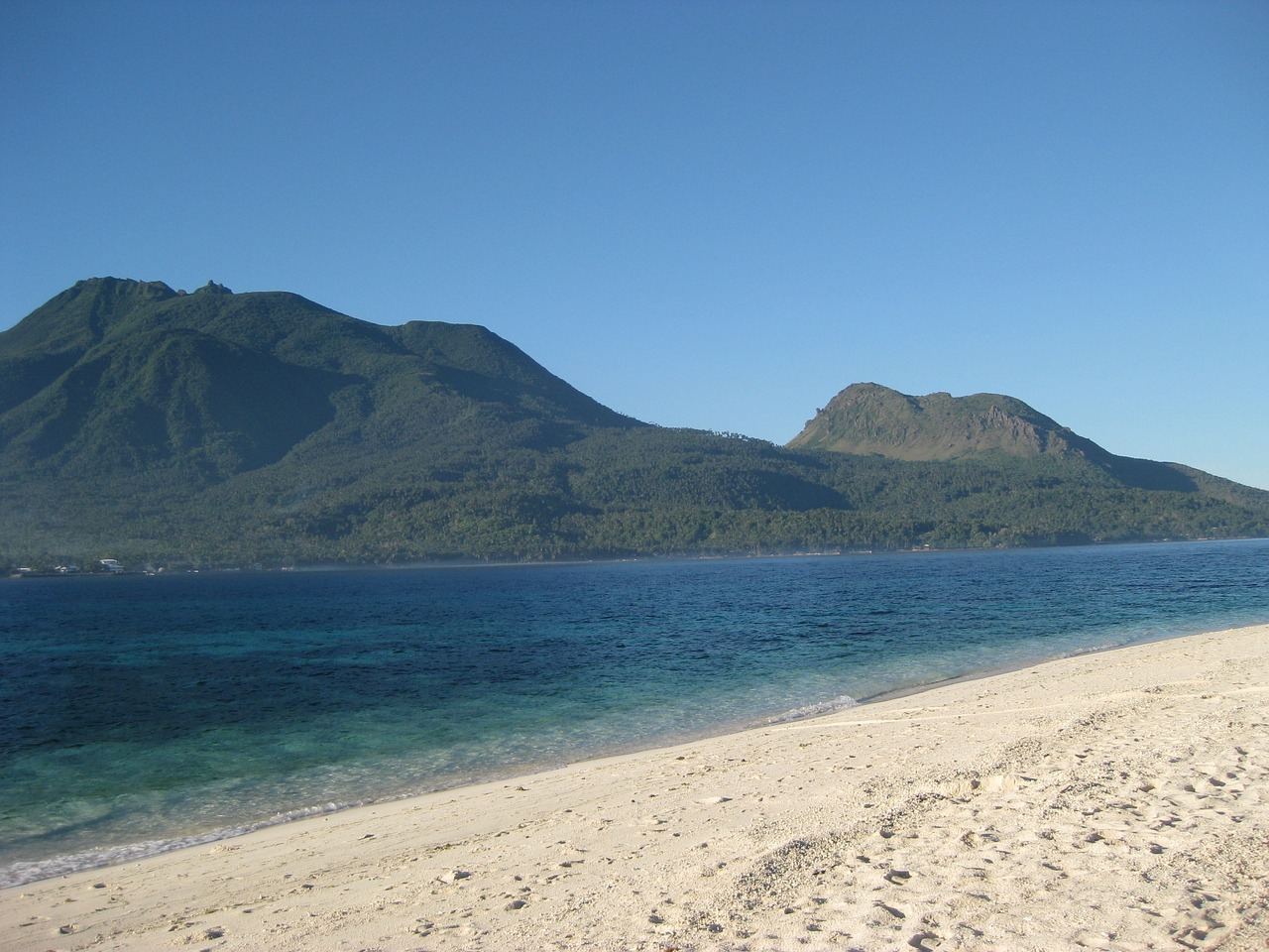 camiguin philippines beach free photo