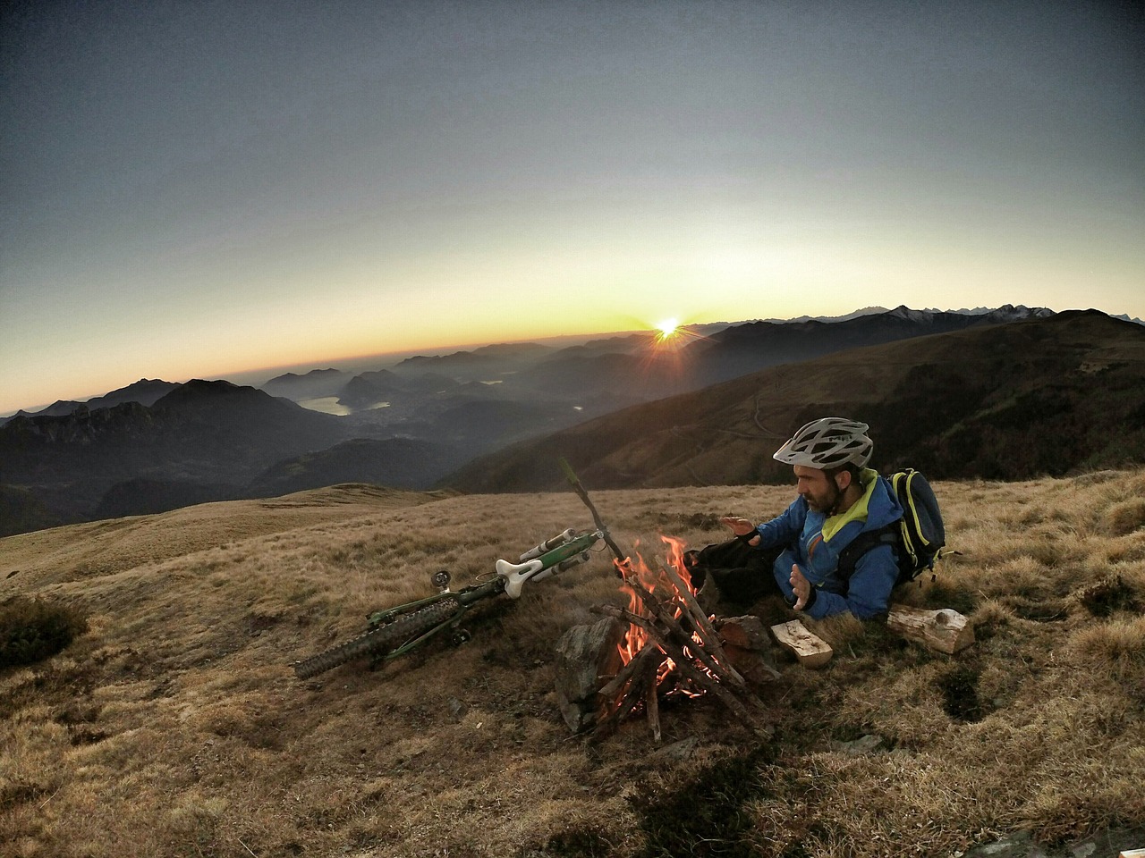 camp fire camping cycling free photo