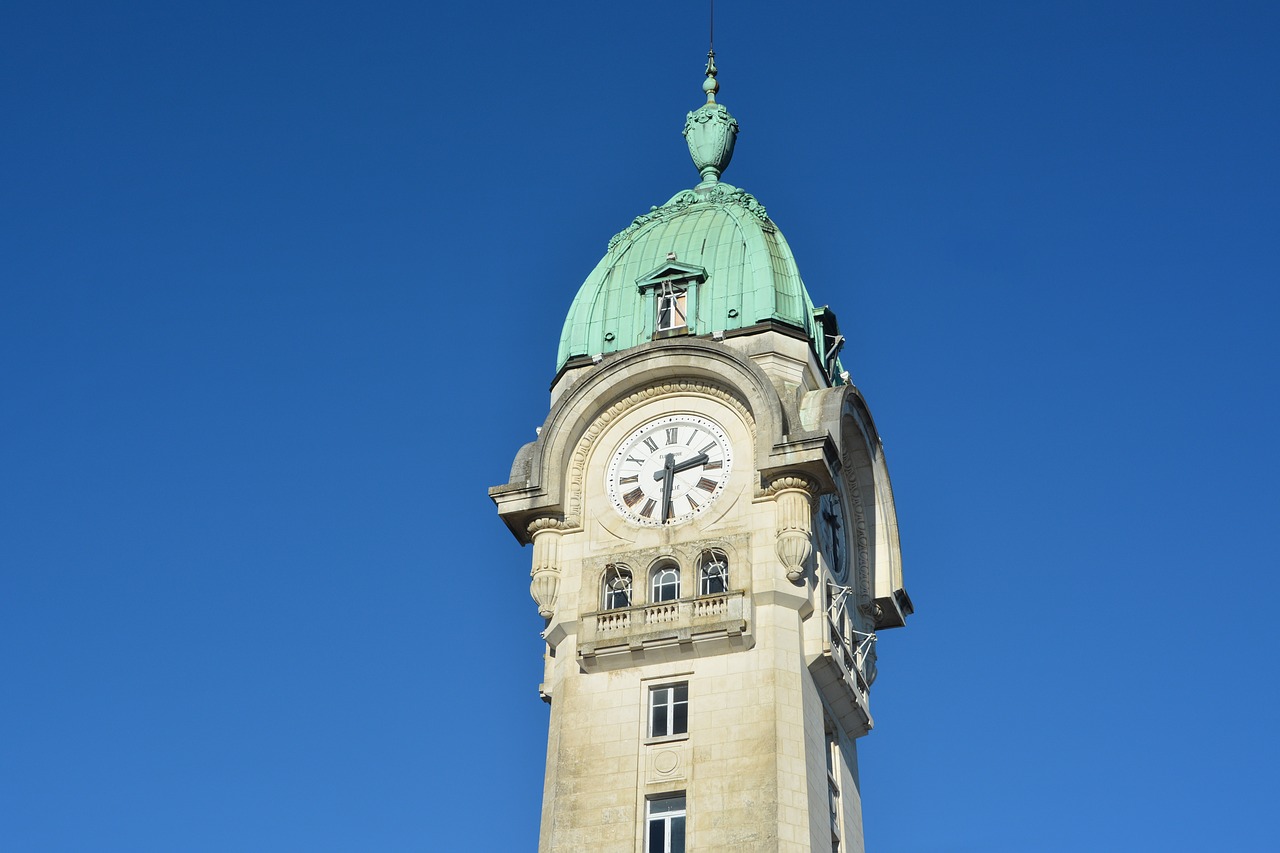 campanile  clock  station free photo