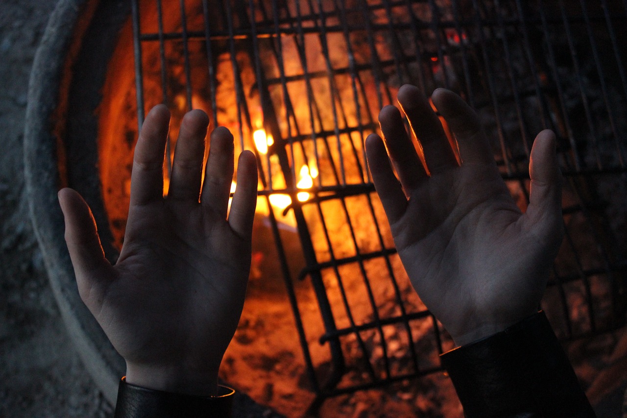 campfire heat hands free photo