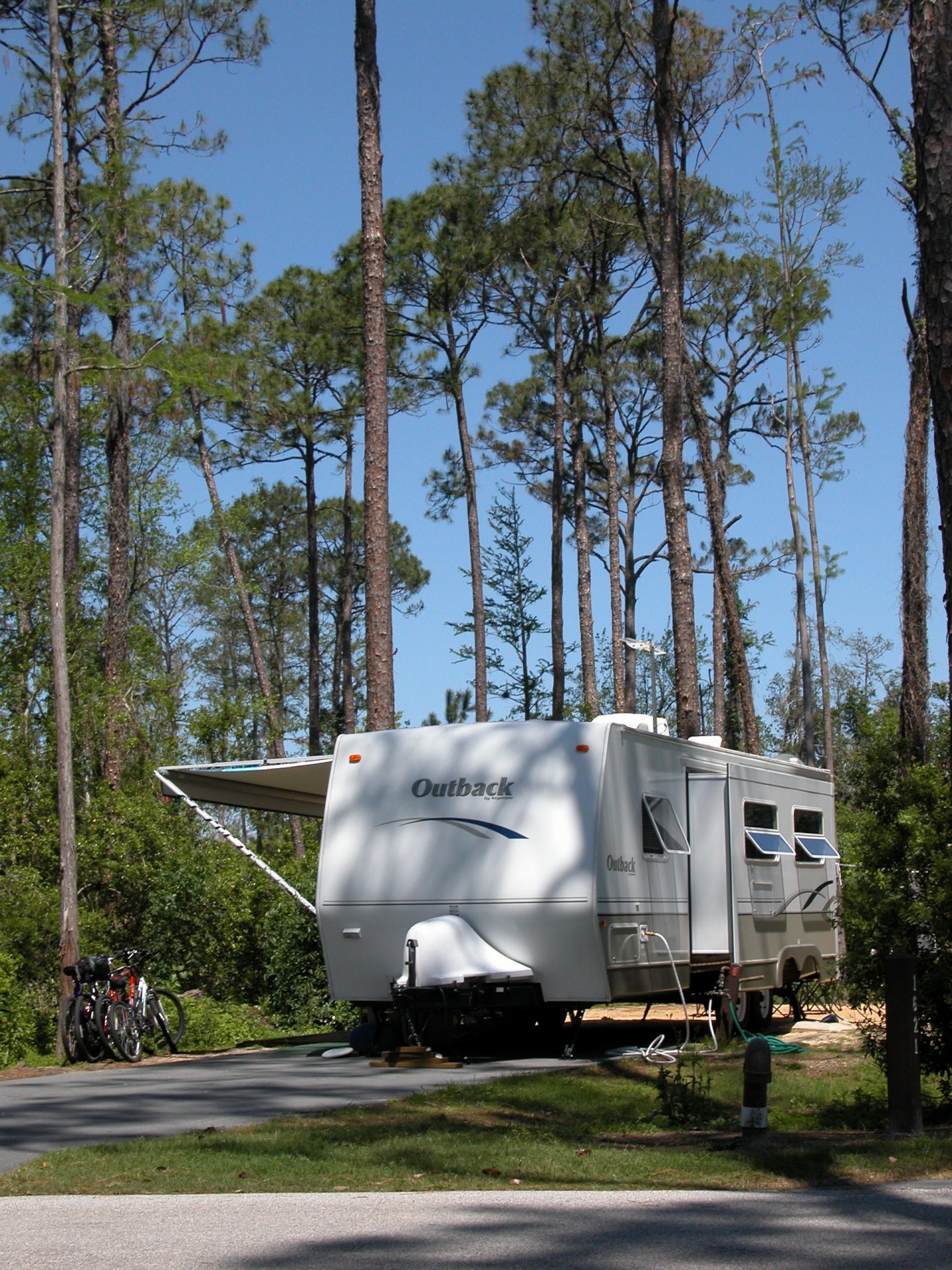 camper trailer recreational free photo