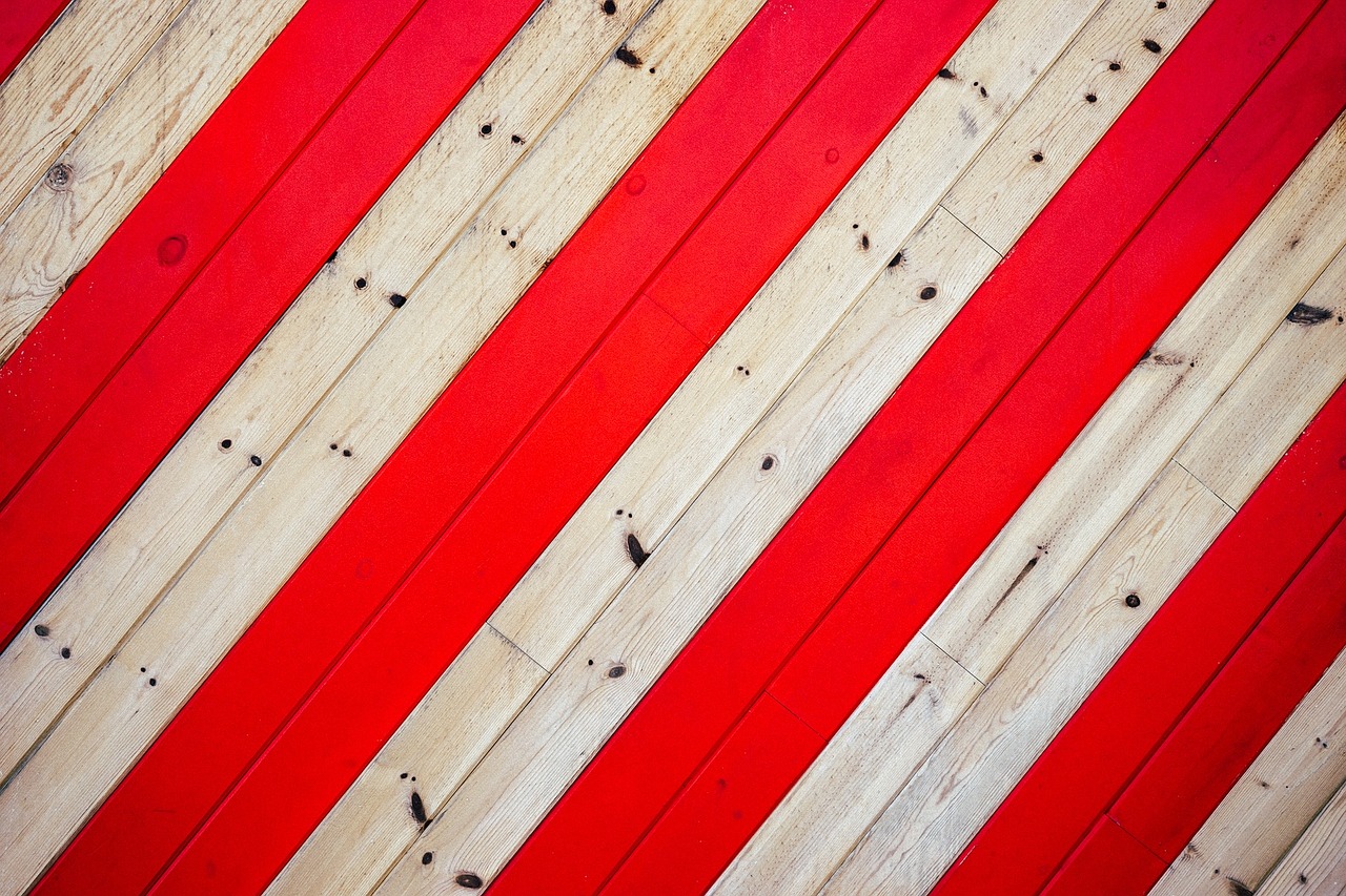 campus plank stripes free photo