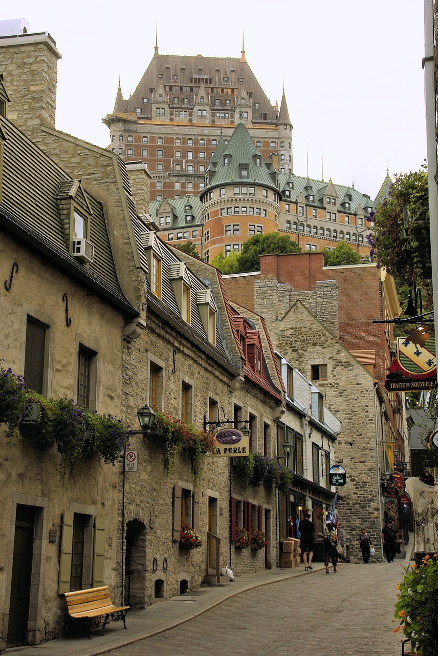 canada quebec old town free photo