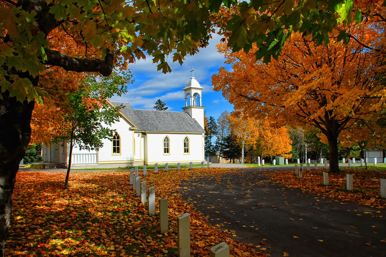canada autumn church free photo