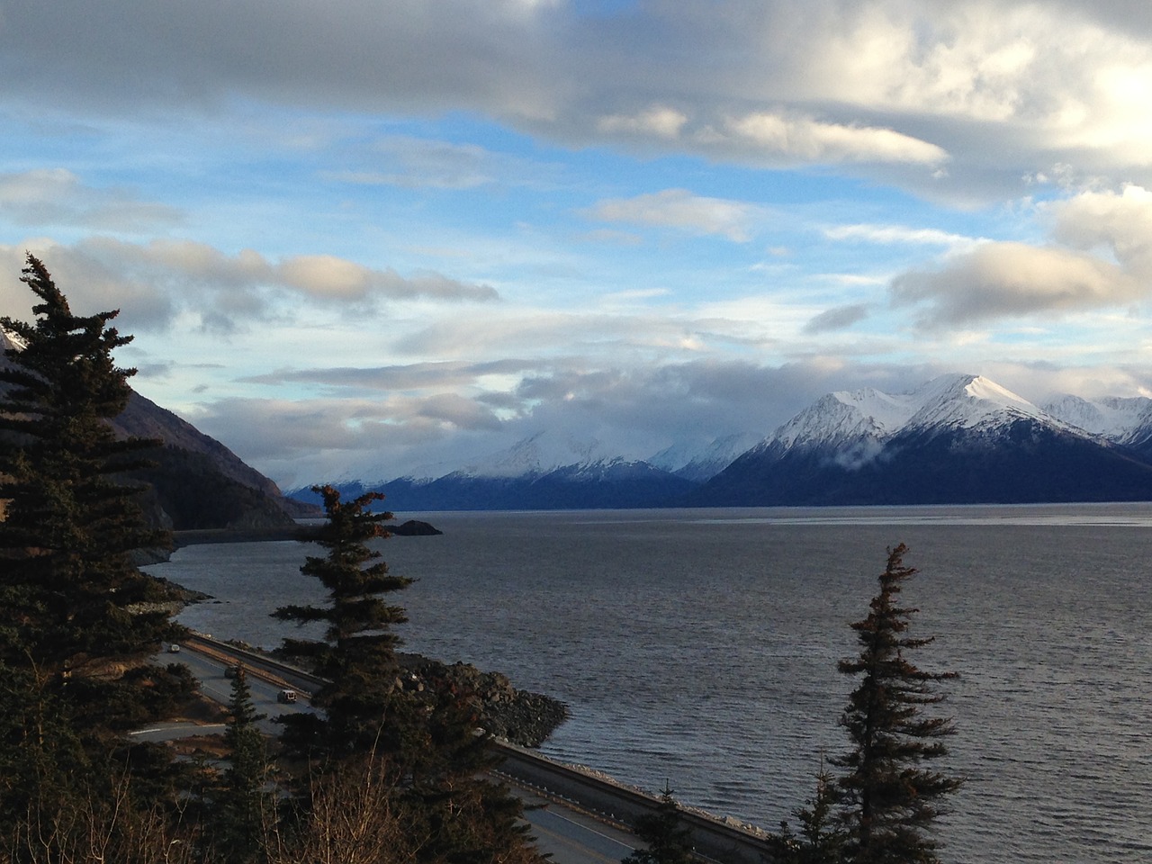 canada lake mountain free photo