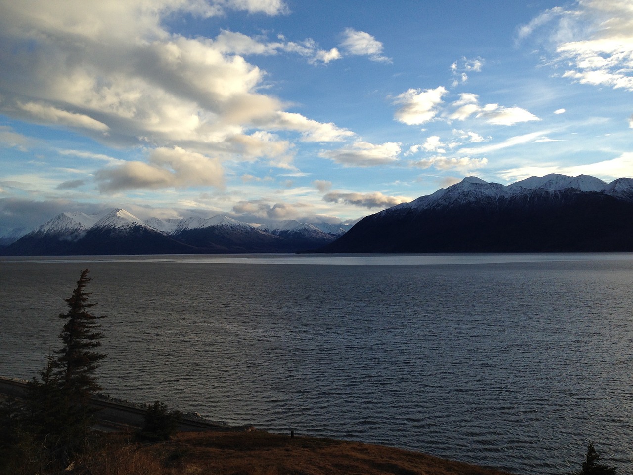 canada lake mountain free photo