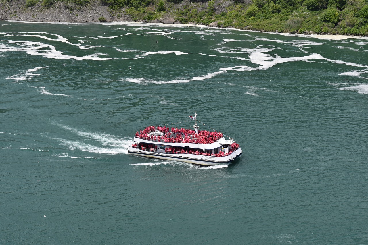 canadian boat niagara falls waterfall free photo