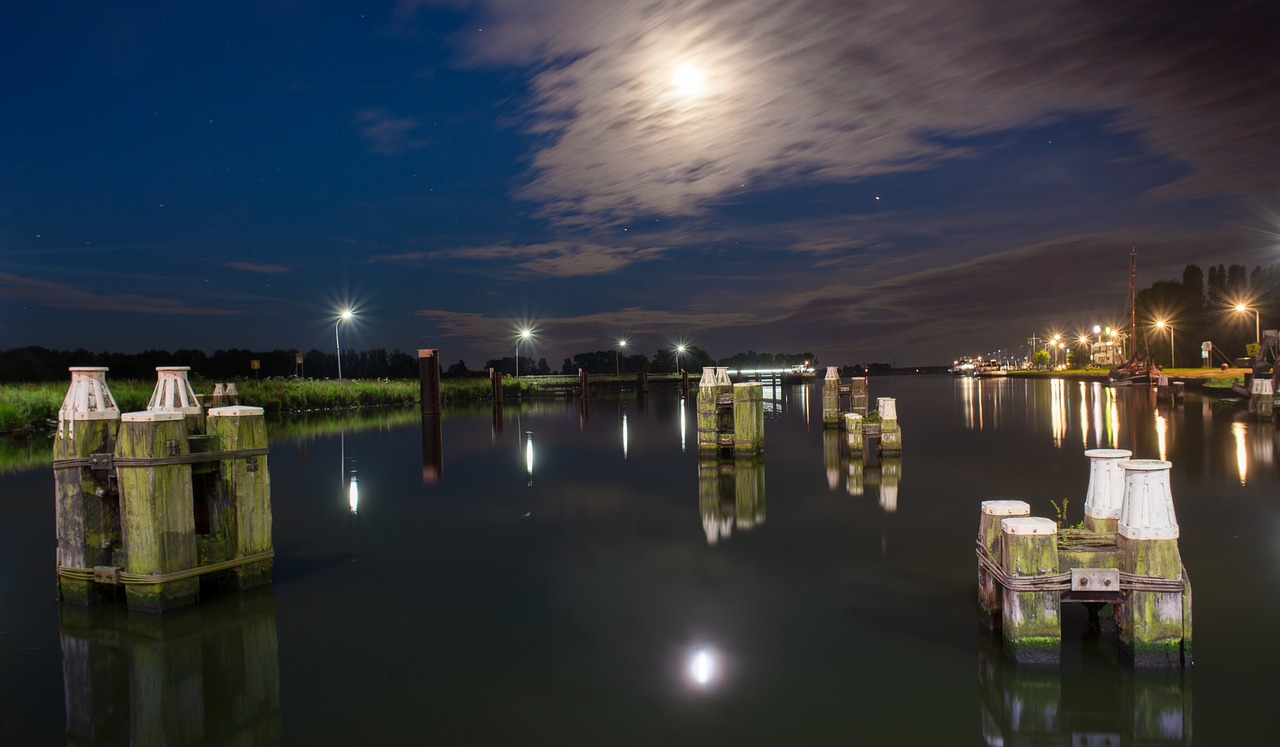 canal night moon free photo