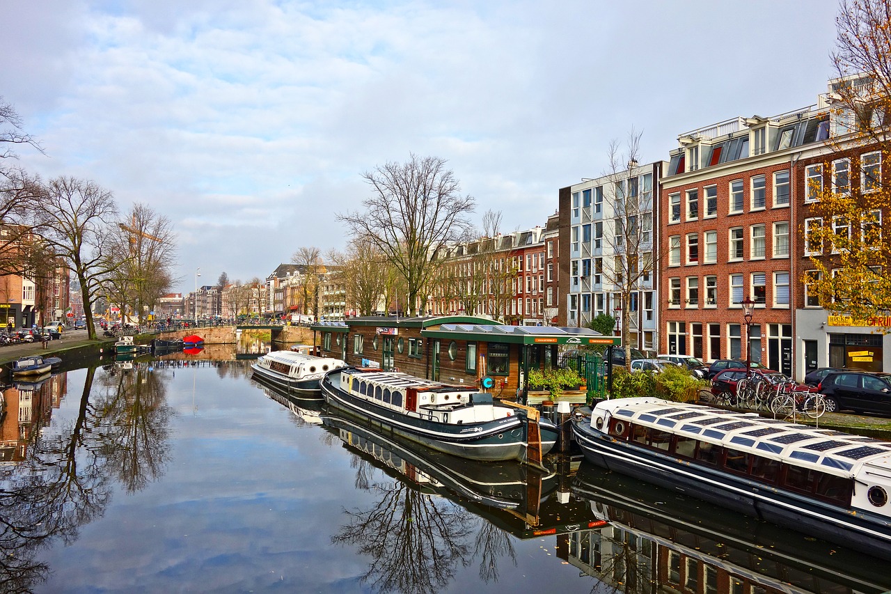 canal boat architecture free photo