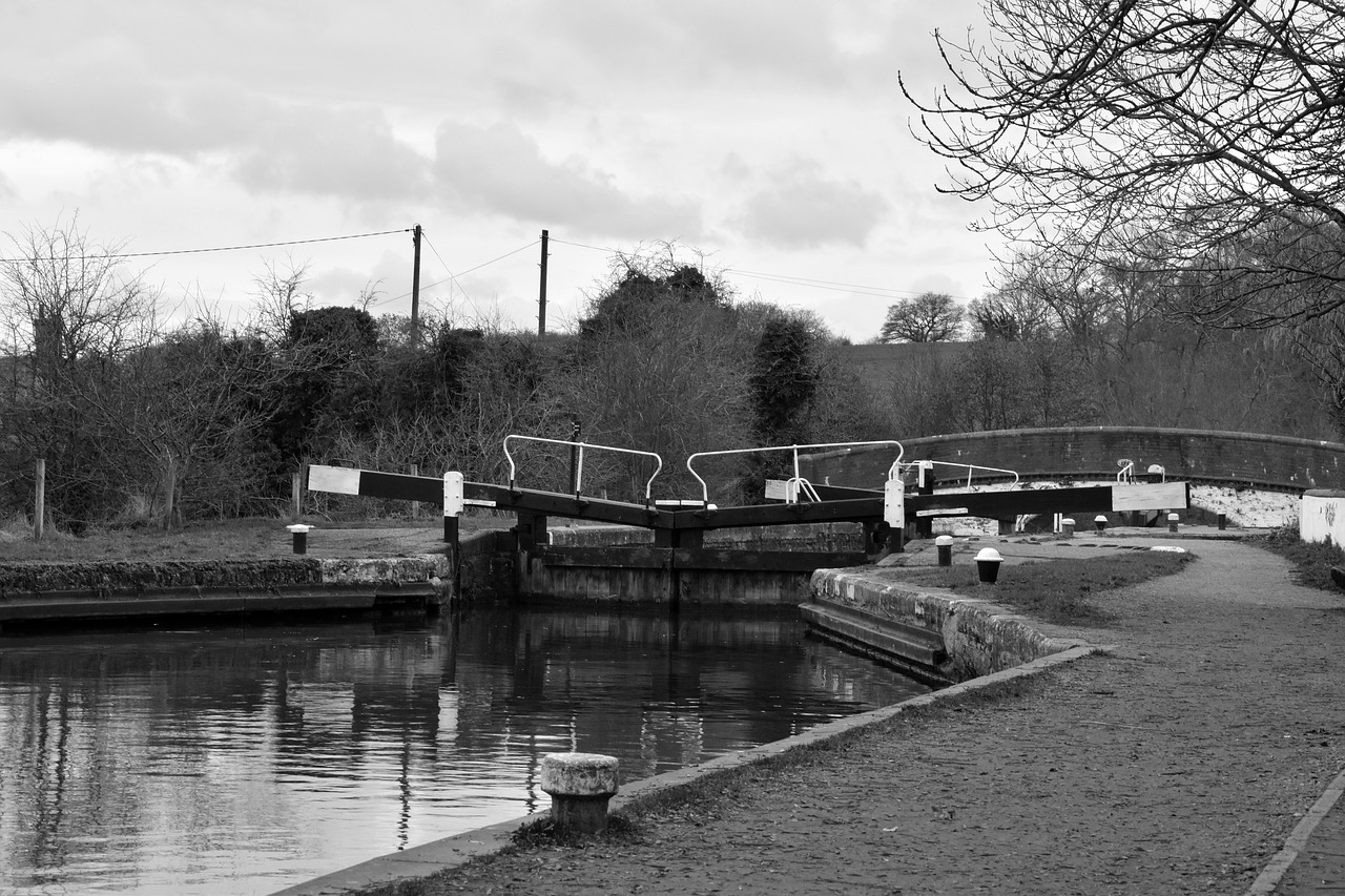 canal  lock  channel free photo