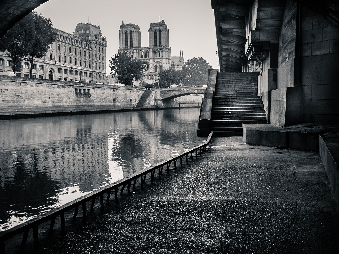 canal water buildings free photo