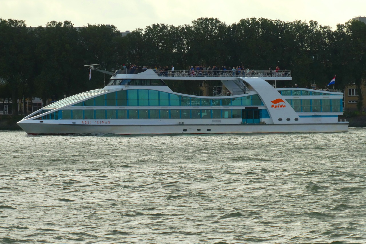 canal boat  spido  rotterdam free photo