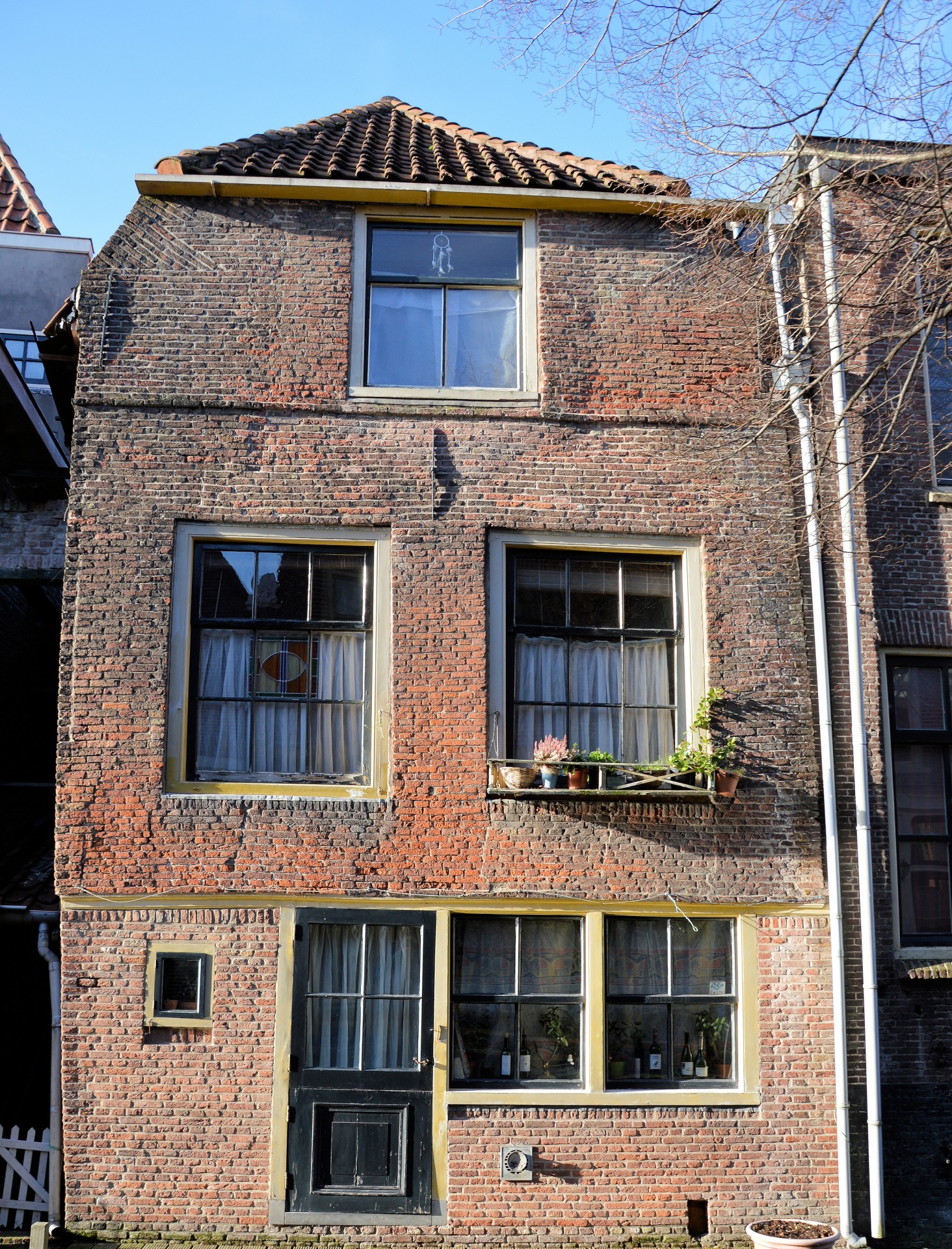 canal houses city free photo