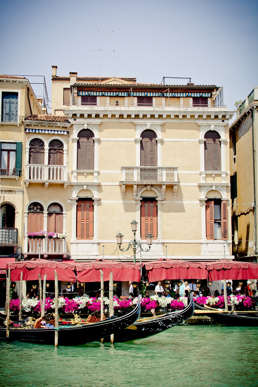 canale grande  venice  house free photo