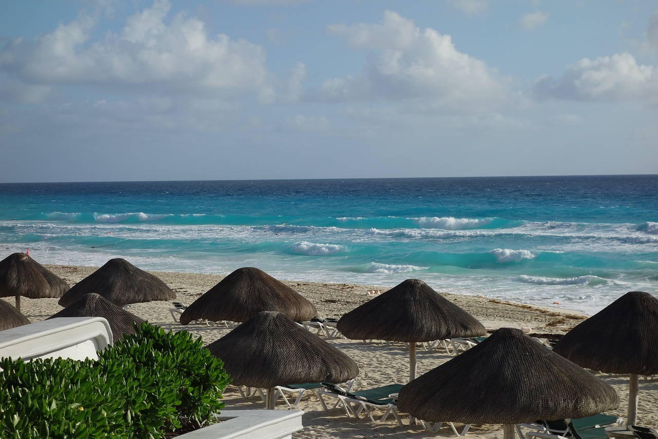 cancun rest beach free photo