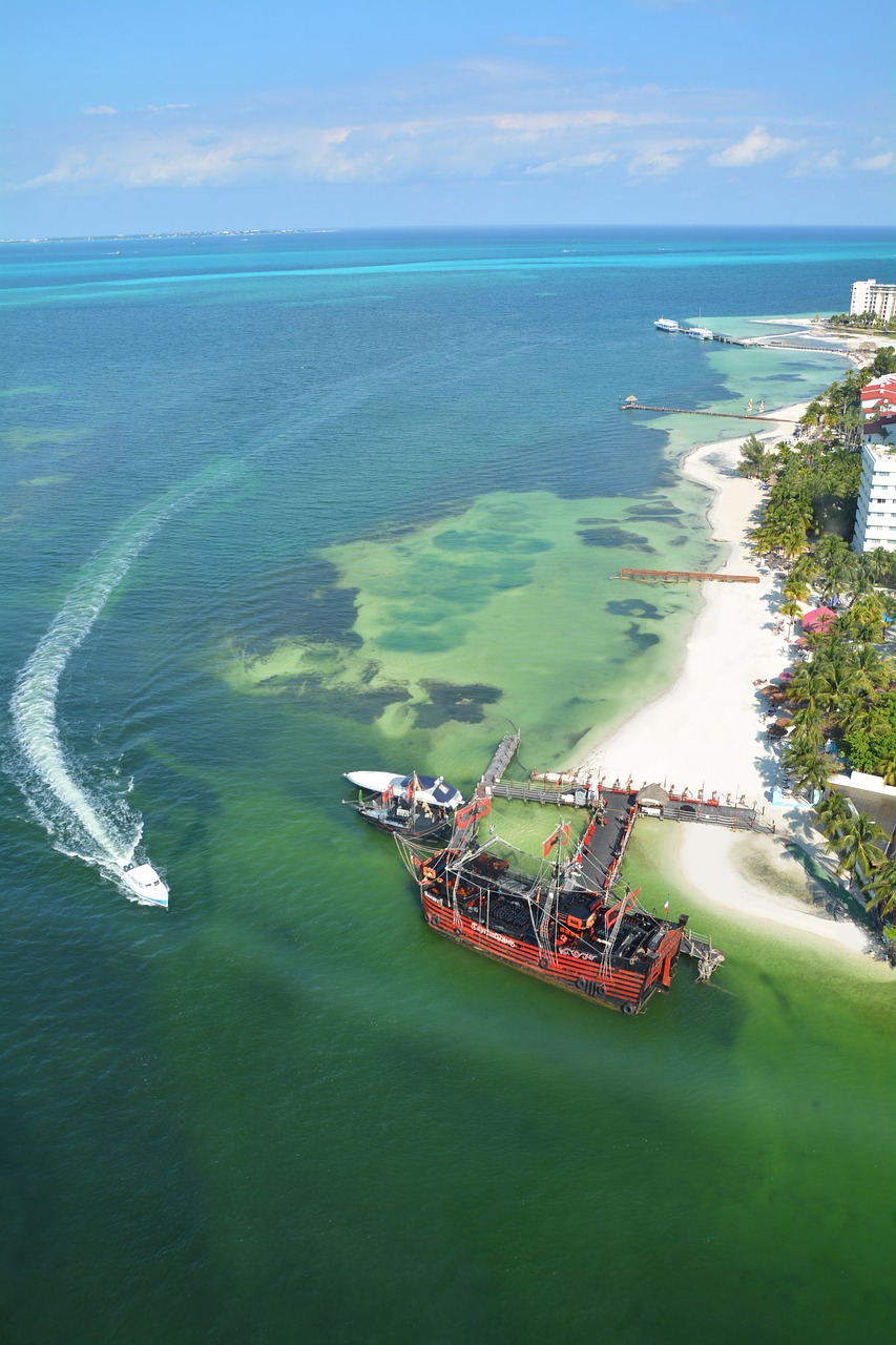cancun panoramic boat free photo