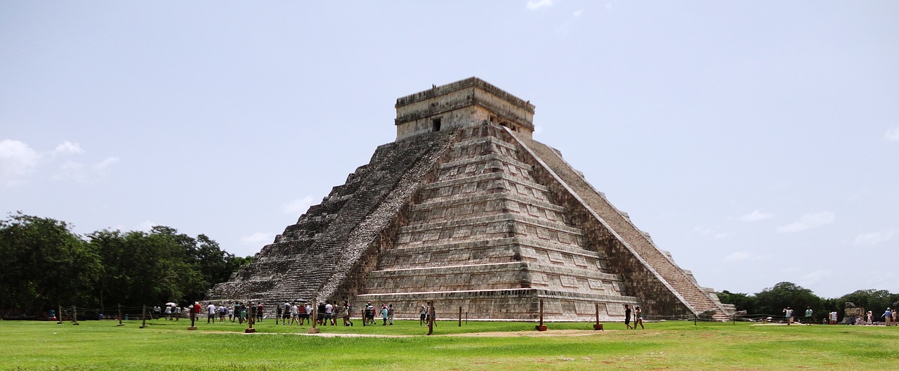 cancun pyramid maya free photo