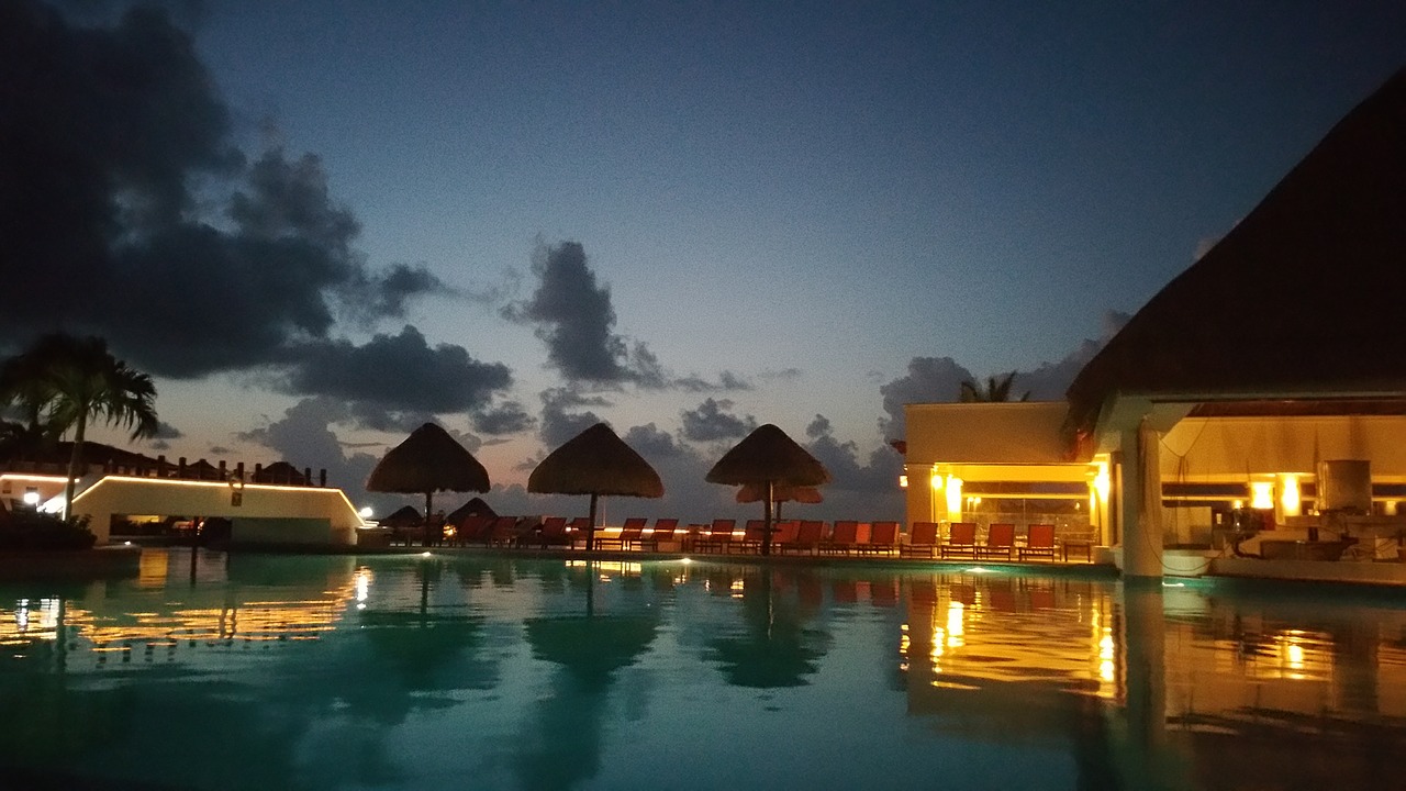cancun pool moon palace free photo