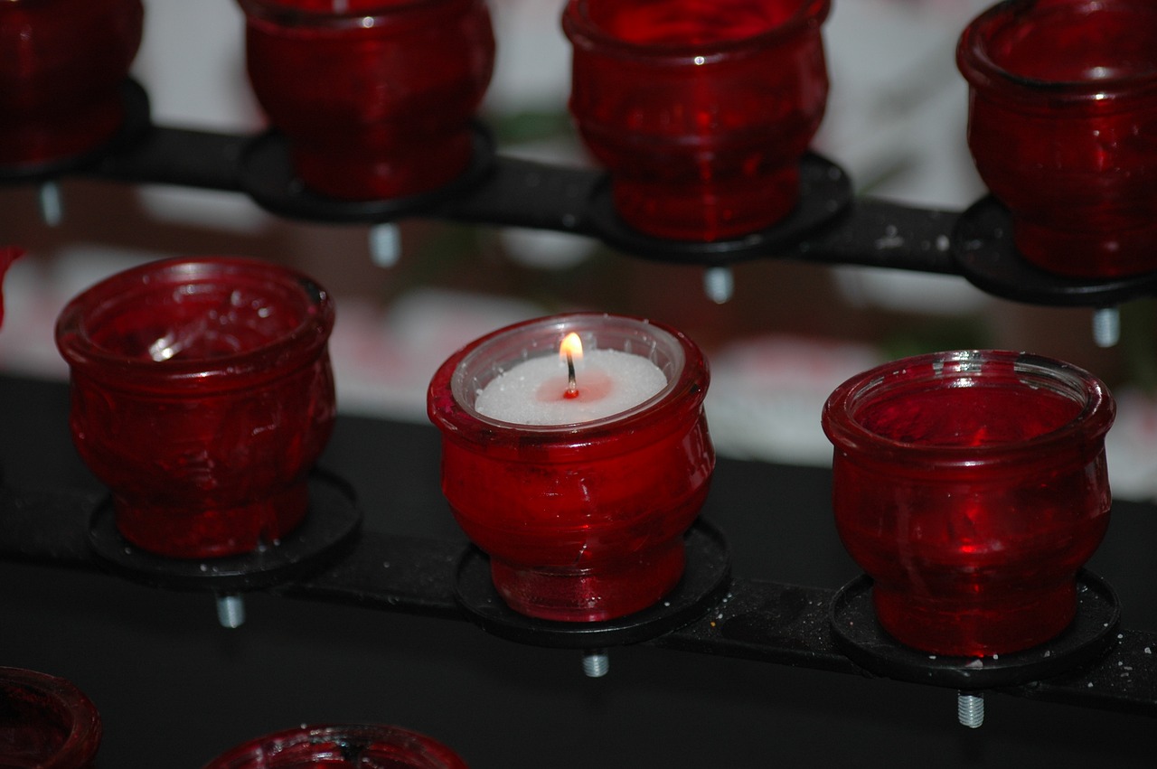 candle commemorate mourning free photo