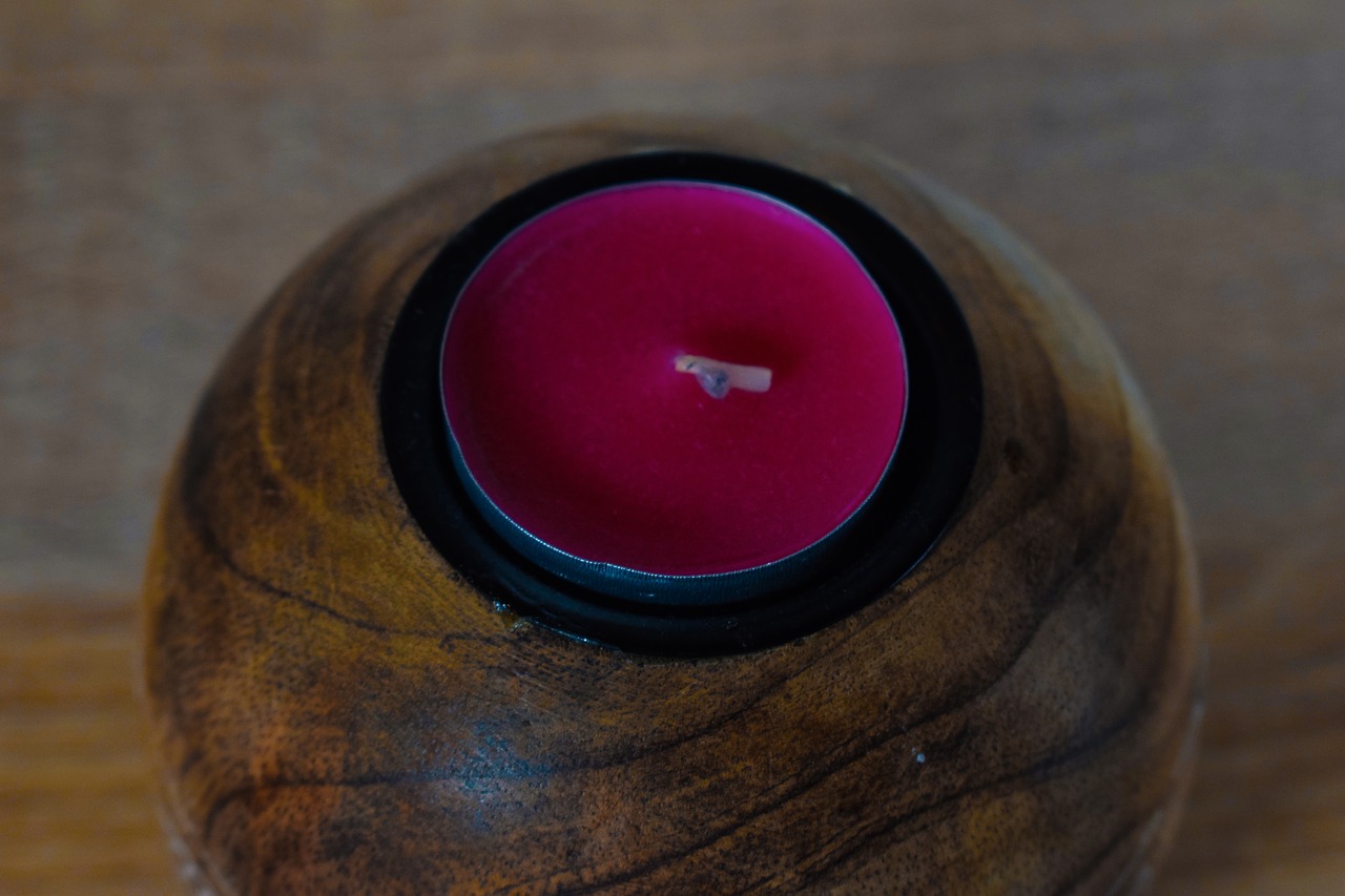 candle dynamic red free photo