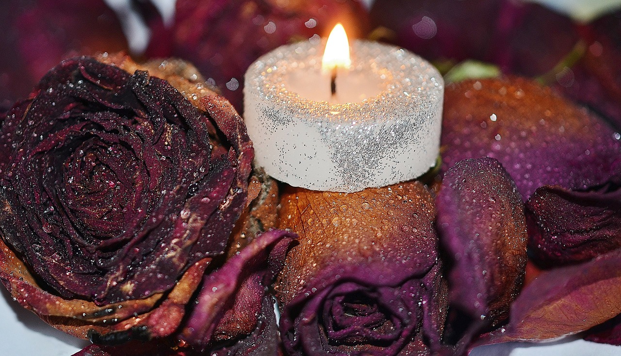 candle red decoration free photo