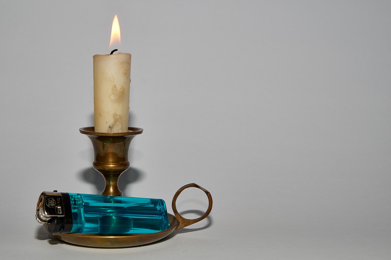 Антикварная свеча