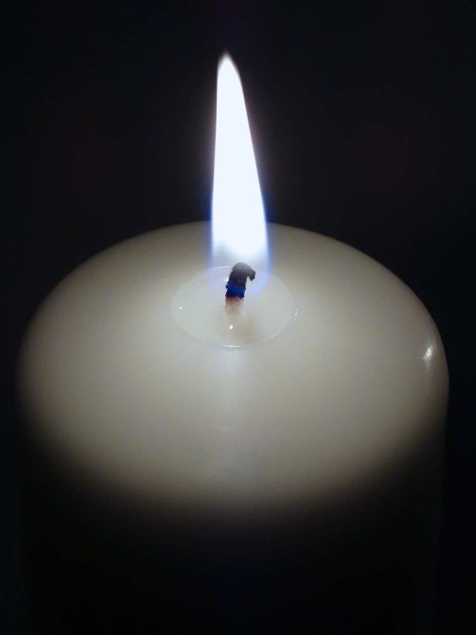 candle candlelight flame free photo