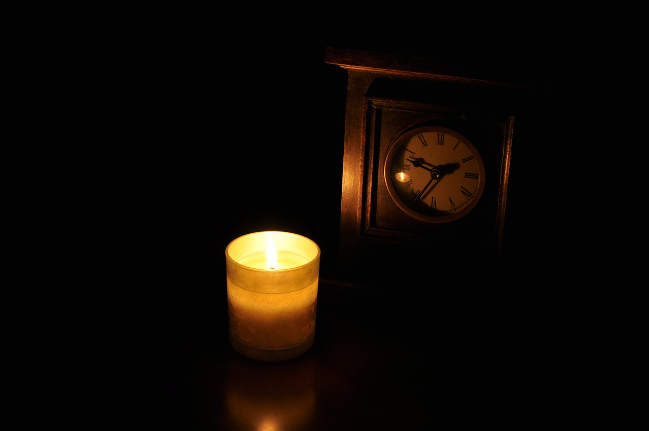 candlelight sailing dark free photo