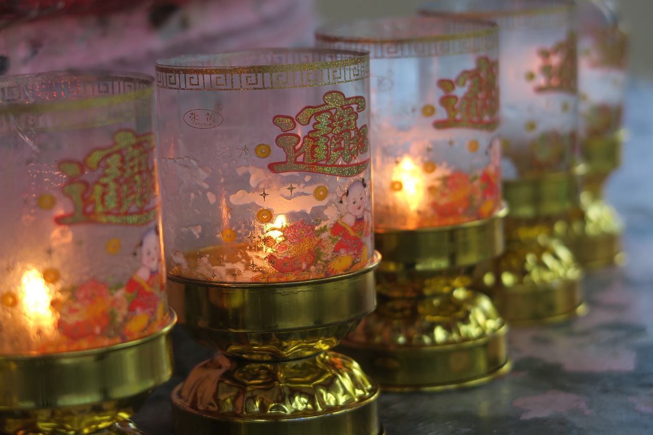 candles chinese temple light free photo