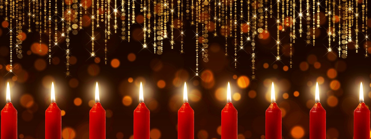 candles  bokeh  specular highlights free photo