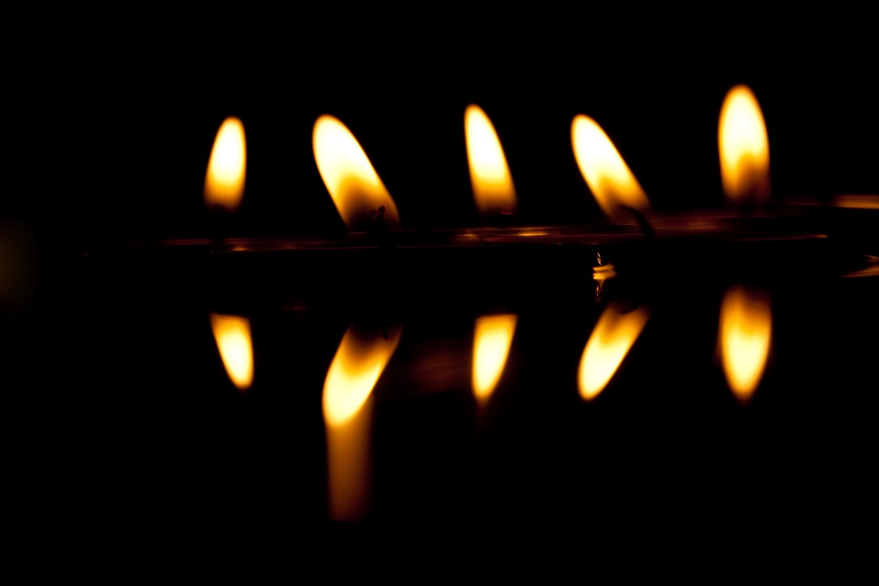 candles dark mirroring free photo